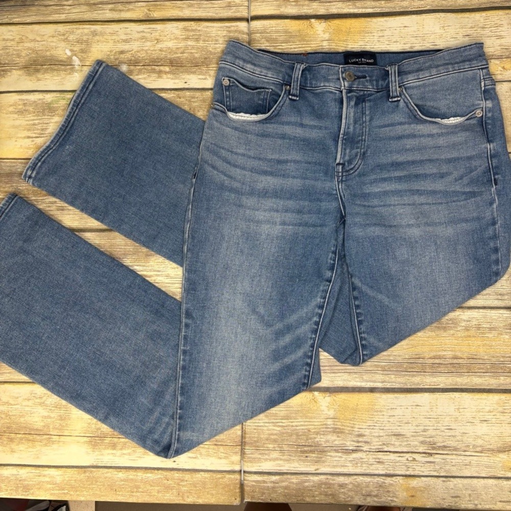 Lucky Sweet Midrise Bootcut Medium Wash Stretch Casual Capsule Sz 29R 8 Jeans